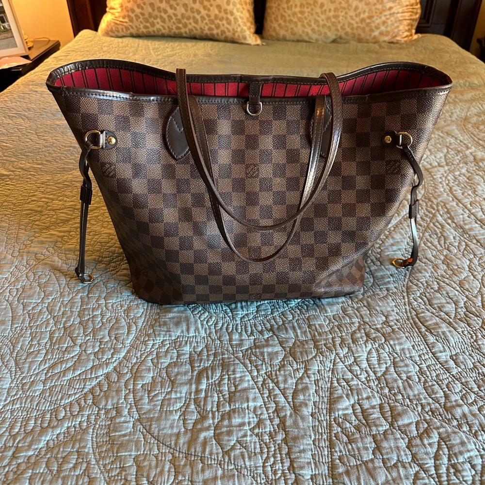 Louis Vuitton Neverfull MM